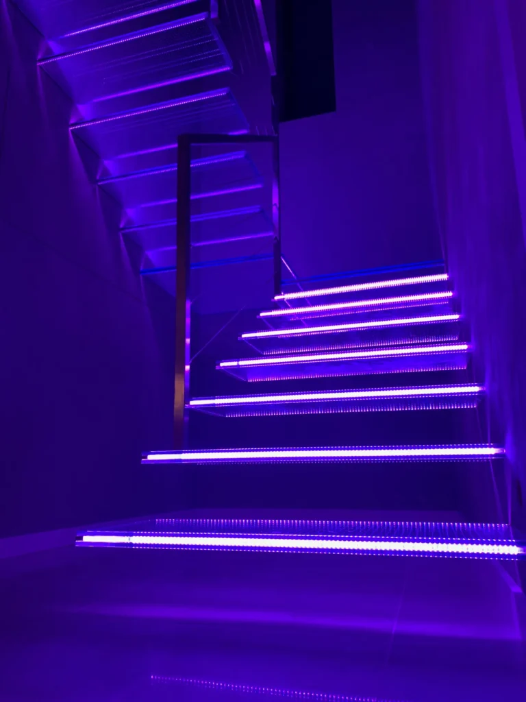 Floating shelf stairs